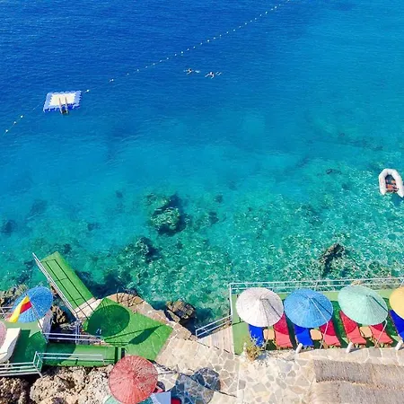 Amphora Hotell 5*
