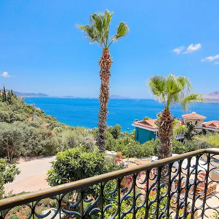 Amphora Hotel 5*