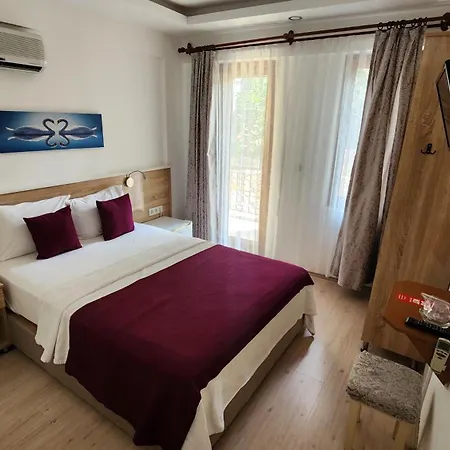 Amphora Hotel 5*